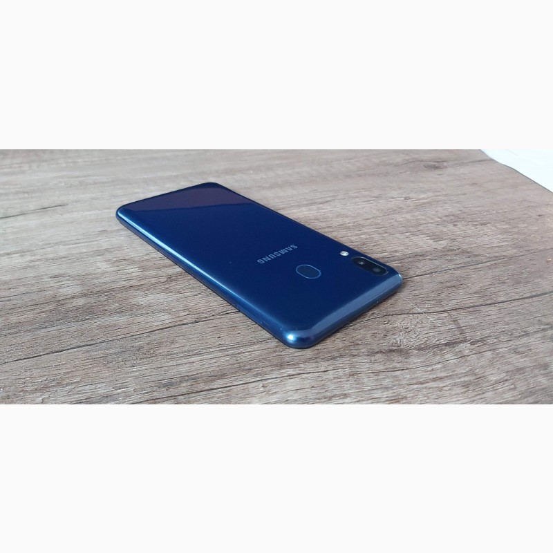 Фото 5. Samsung Galaxy M20 4/64Гб 5000 мАч 6.3 FHD+ быстрая зарядка + чехол