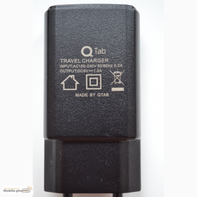 Фото 4. Универсальное зарядное устройство с USB разъемом + микро USB шнур