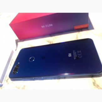 Смартфон Xiaomi 8 Lite Aurora Blue Glob 64 GB в отличном состоянии полный комплект